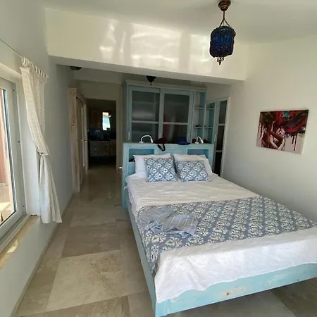  Villa Anna-Cheerful 3 Bedroom Villa With A Pool *